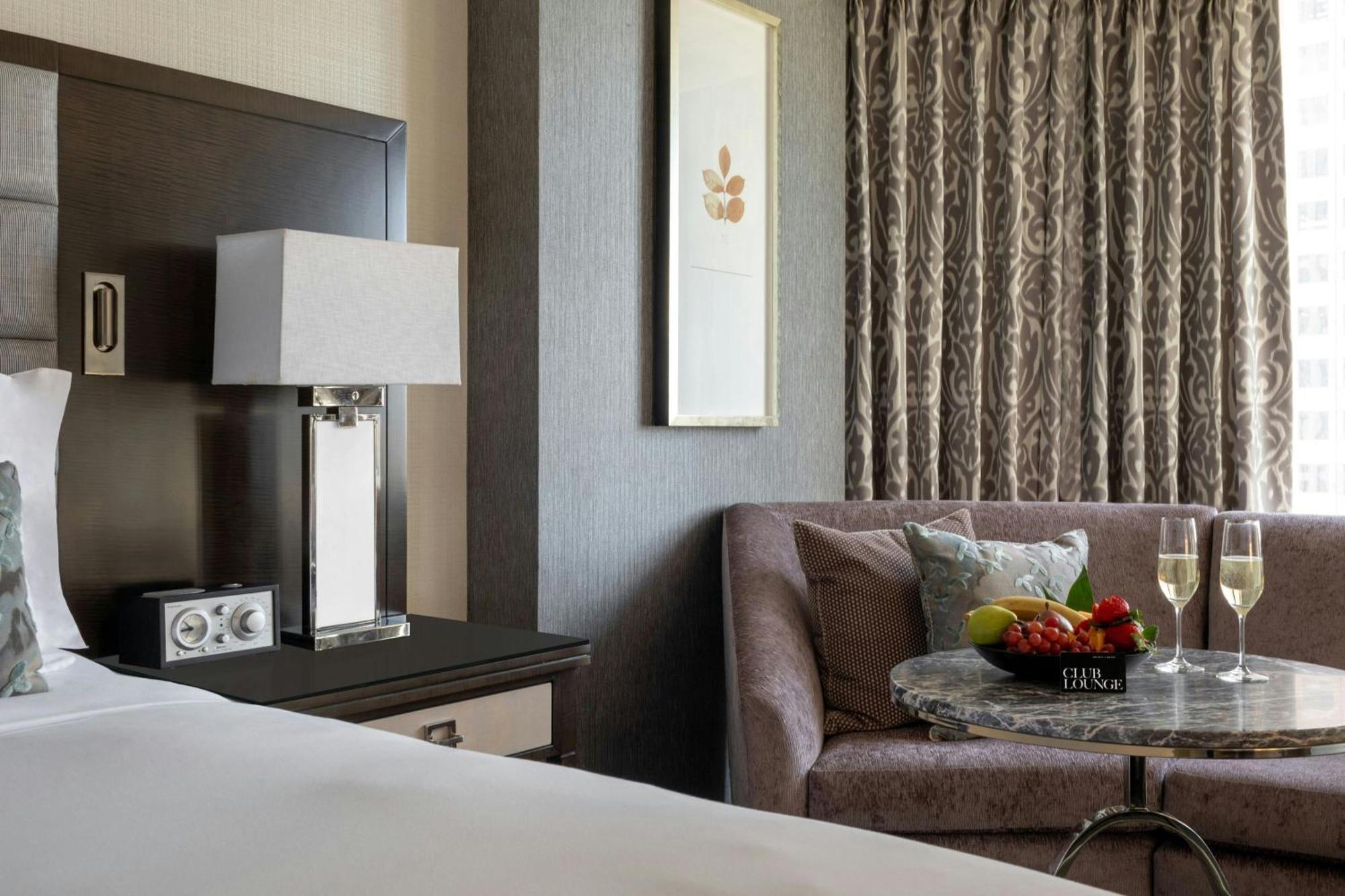 The Ritz-carlton Hotel 5*